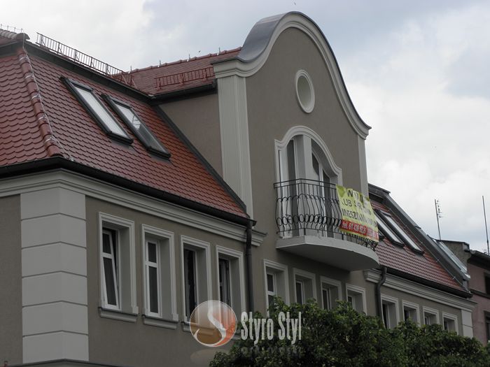 najładniejsze elewacje domów, sztukateria elewacyjna, kolory elewacji, elewacje