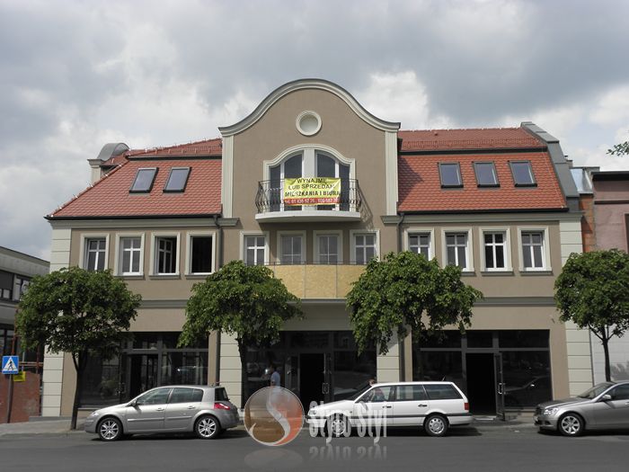 Kolory elewacji, modne elewacje 2024, kolorystyka elewacji, sztukateria, gzymsy