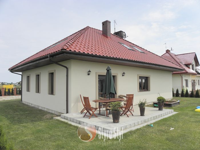 Kolory elewacji, modne elewacje 2024, kolorystyka elewacji, sztukateria, gzymsy